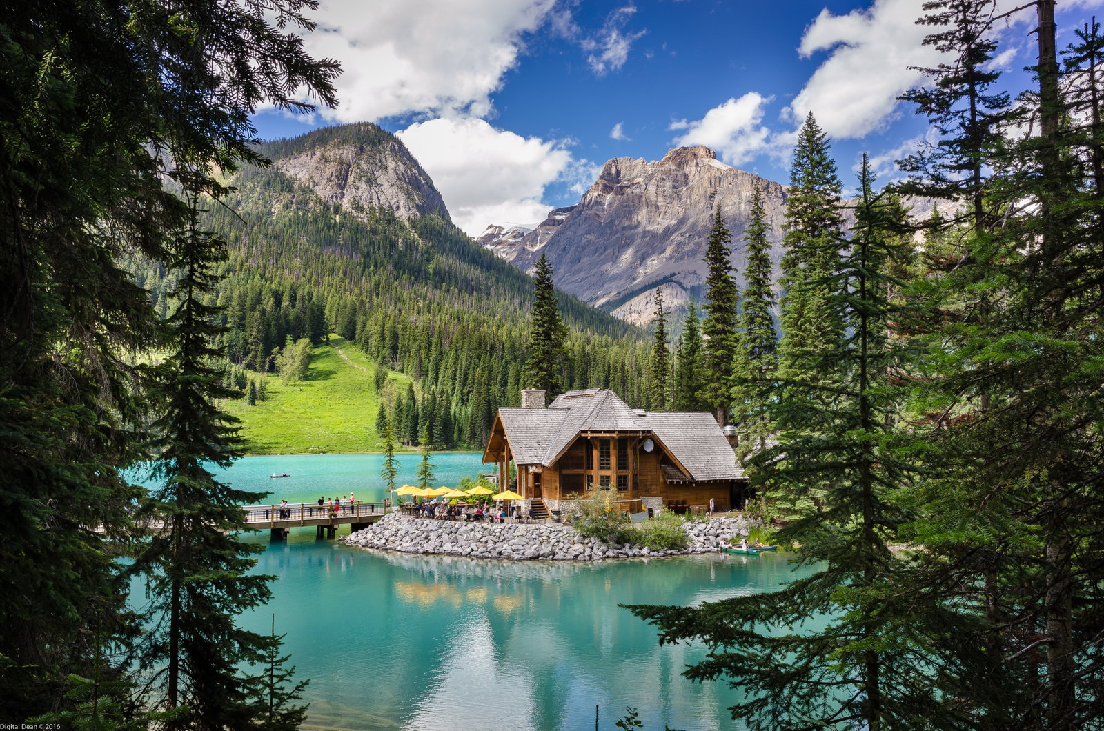 A view of the Emerald Lake Lodge in Yoho National Park.