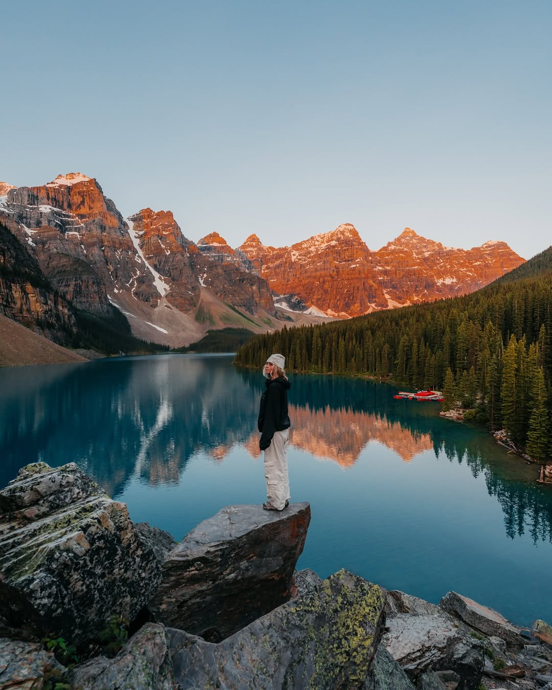 Moraine Lake Sunrise Experience